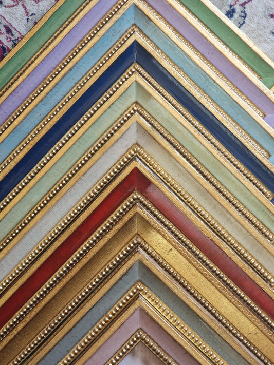 Portafoto in legno realizzato e decorato a mano, cornice per foto disponibile in diversi colori